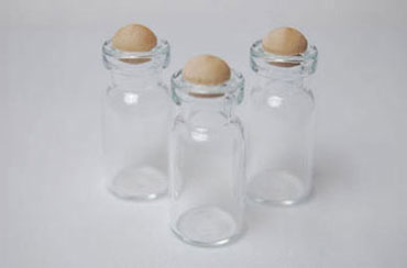 Dollhouse Miniature Glass Bottle W/Tops, Assorted 4Pc